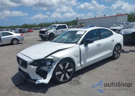 2024 Volvo S60 Recharge Plug-In Hybrid T8 Plus Dark Theme из США, поврежденный, VIN 7JRH60FL6RG297087